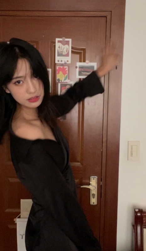 李美嘉的第三张照片--桃园王婆说媒