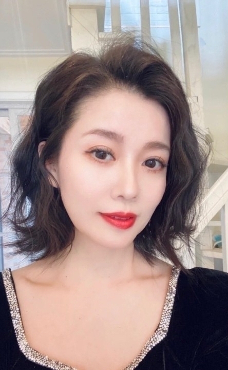 束負的第一张照片--桃园王婆说媒