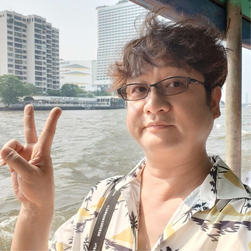 緯哥哥的第二张照片--桃园王婆说媒