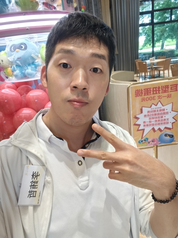 銪哲的第一张照片--桃园王婆说媒